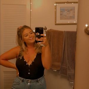 Meet your Posher, Alyssa